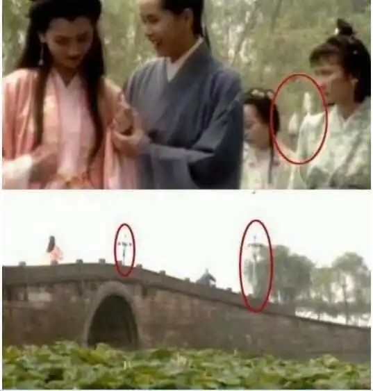 很为难的穿帮镜头,赵丽颖都不由得笑场了,黄渤的那张不淡定
