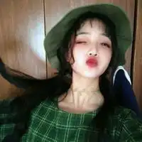 绿色头像潮女比较潮的绿色系女生头像