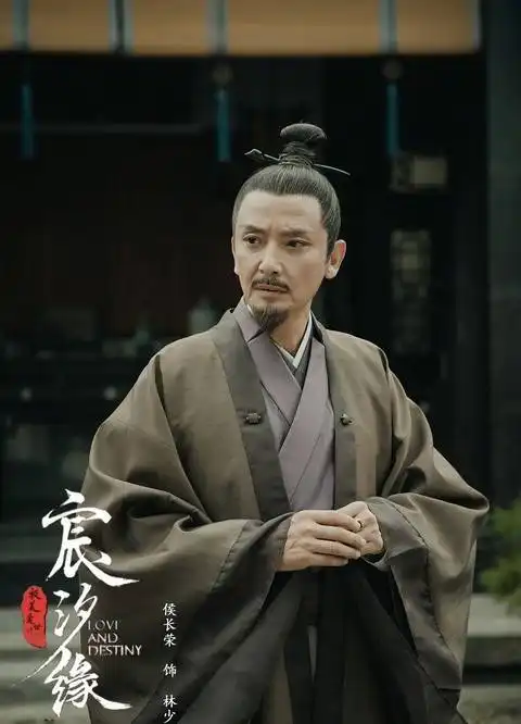 好家伙古装美男得看半老徐爹了,小鲜肉们还帅不过一群老头