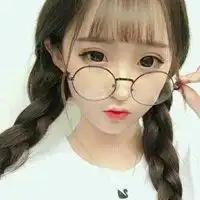 戴眼镜个性微信头像女生气质唯美