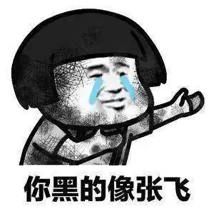 开心一笑和闺蜜一起出门,她身着一袭白裙,很是惹眼