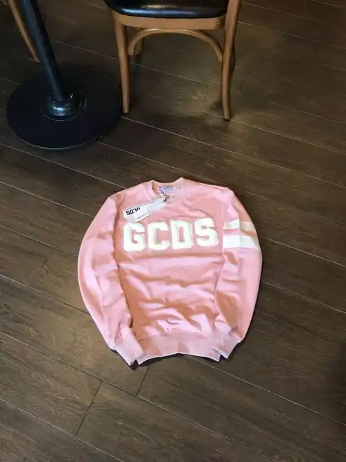 gcds情侣款卫衣各路明星潮人都追捧的潮牌高逼格小兔毛进口机刺绣上身超酷主推款帅哥美女必备品