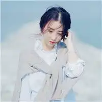 长发清新气质美女头像,侧面的样子更是迷人