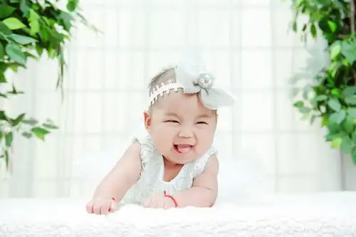 宝宝哭泣时,妈妈莫着急,先读懂宝宝的需求,回应才更有针对性