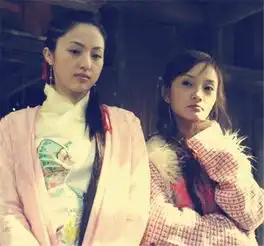 董璇和闺蜜李小璐曾爱同个男人,她伤心退出,如今两家人和谐有爱