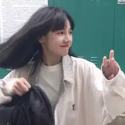 女生头像梦醒已三秋