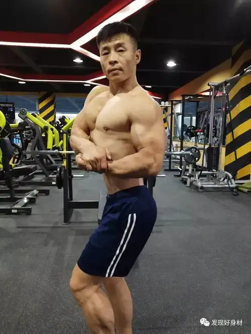 42岁超市大叔变身肌肉男,为他打call