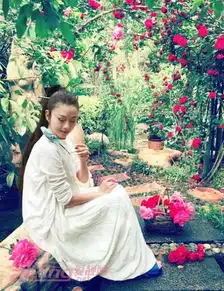 36岁女人保养秘诀56岁杨丽萍保养如20岁少女其秘诀曝光