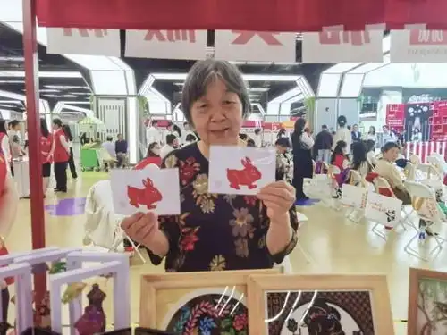 直通四叶草闵行这条通道今年獬豸了,一定要去哦