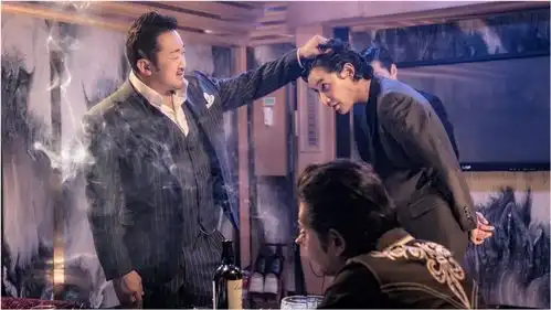 韩国未成年禁止观看这部全程高燃的犯罪电影,蝉联韩国票房冠军