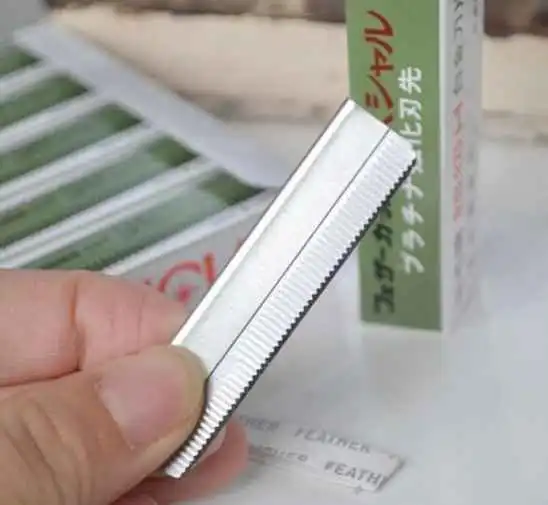 刮眉刀可以刮胡子吗怎么用刮眉刀刮胡子