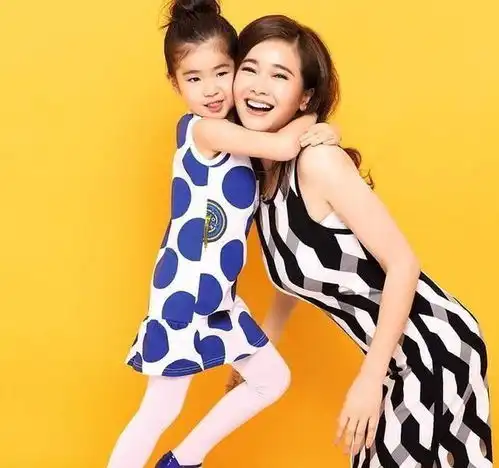 17岁被姜文看中走红,33岁嫁大20岁富商,如今43岁美如少女