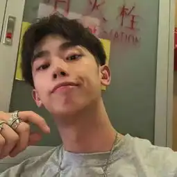 男生头像真人帅气高清2020男生头像真人照片大全