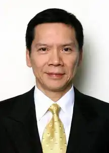 向华强夫妇影响力这么大,几张图为什么不喜欢他们