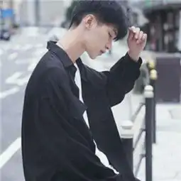 冷酷复古的男生经典头像特别的存在