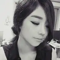 网红照片女生头像侧影白衣微信头像图片大全