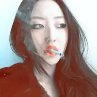 qq头像有点小凌乱感觉不错女生非主流