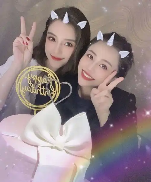 baby携名媛闺蜜为老友庆生,c位风波后,大家依旧是好姐妹
