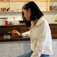 qq女生头像带字小清新想起你时丶我不是卑微的