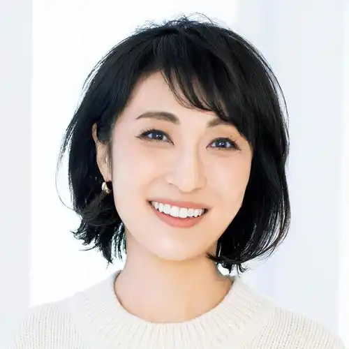 50岁妈妈用发型宠成少女看这16款鲍勃发型,显年轻很洋气