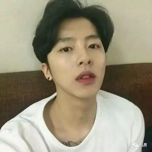 8款适合亚洲男生的发型,让颜值增加一倍