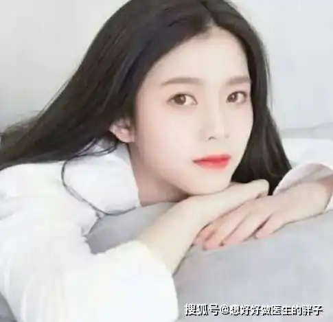 女生不想变阿姨,常吃4物,排出体内毒素,给子宫洗个澡