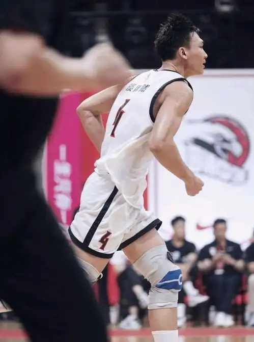 现实版樱木花道18岁天才称霸全国拿3个mvp,2米08新姚明出炉