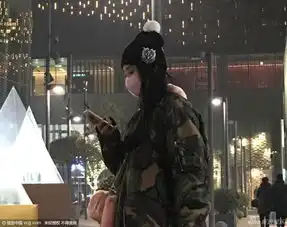 张馨予口罩遮素颜疯狂购物收获颇丰