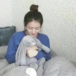 谁有这张图的情侣头像,谢谢