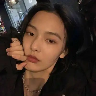 没有感情的霸气头像女生超拽冷酷可爱点