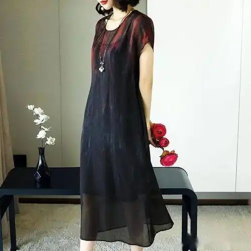 今年流行这几款优雅连衣裙,一款比一款洋气,最适合6070后女人穿,气质优雅,显女人味,洋气极了时尚