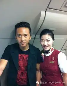 揭明星飞机上超真实素颜空姐看到谁最不淡定