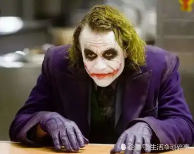 继蔡徐坤cos金刚狼后,坤坤cos小丑火了,帅比希斯莱杰
