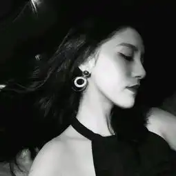 黑白头像女生冷酷霸气一时孤久一世独走