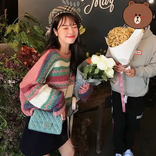 时尚又美丽的衣服,上身展现出女性优雅淑女的气质
