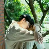 安静的男生头像,不爱说话,把一切藏在我的心里