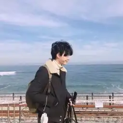 最新海边情侣头像蓝色的爱恋唯美背影图片
