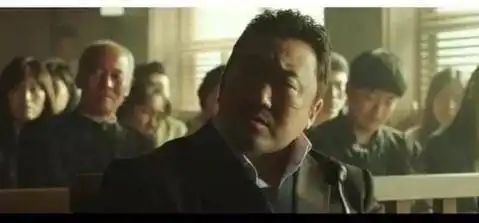 恶人传里全是恶人黑老大一个动作却体现了人性的善