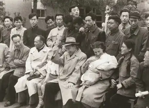 靳尚谊学艺术是很残酷的东方艺术天地推荐欣赏