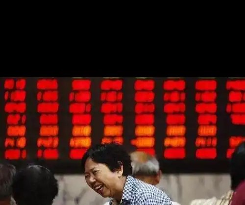 大妈炒股乐疯了