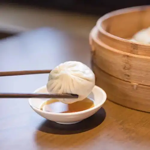 148起人,肥美大闸蟹派送这家酒店用本帮味道出奇制胜